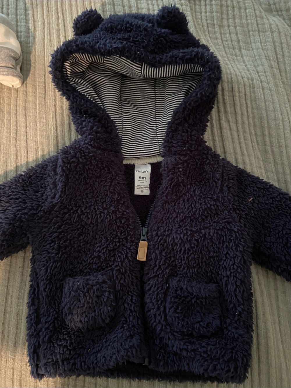 Burt’s Bees Baby reversible hooded jacket and Carter’s 6M fuzzy blue jacket - Picture 5 of 6